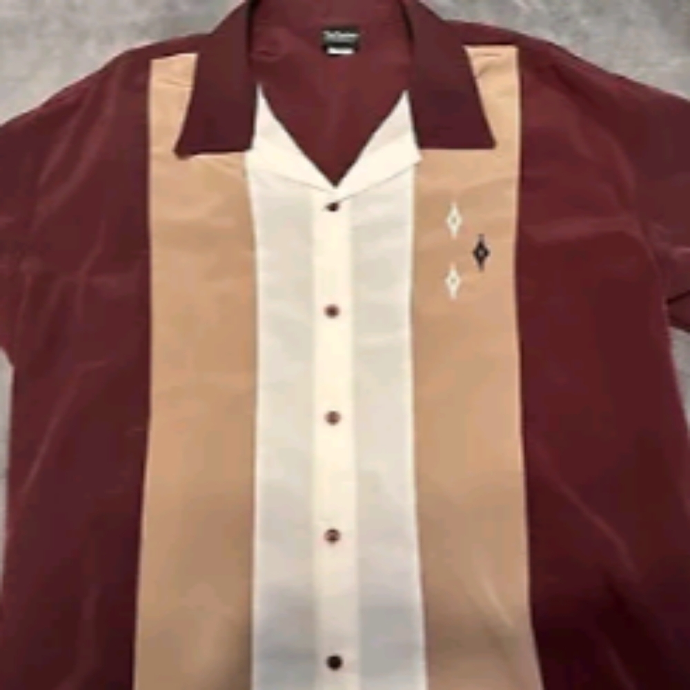 Bowling shirt